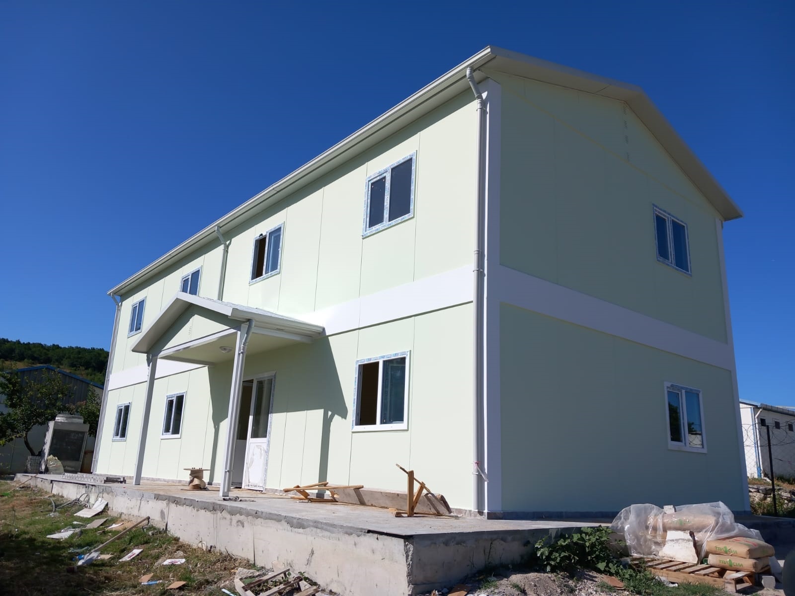 Traçim Çimento Prefabricated Office Building