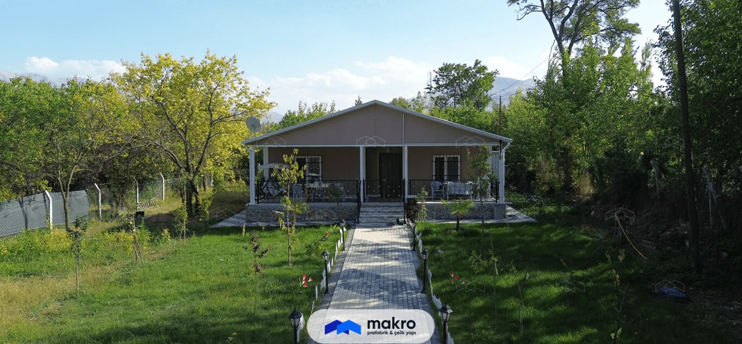 What Are the Main Features That Differentiate a Prefabricated Villa from a Prefabricated House?