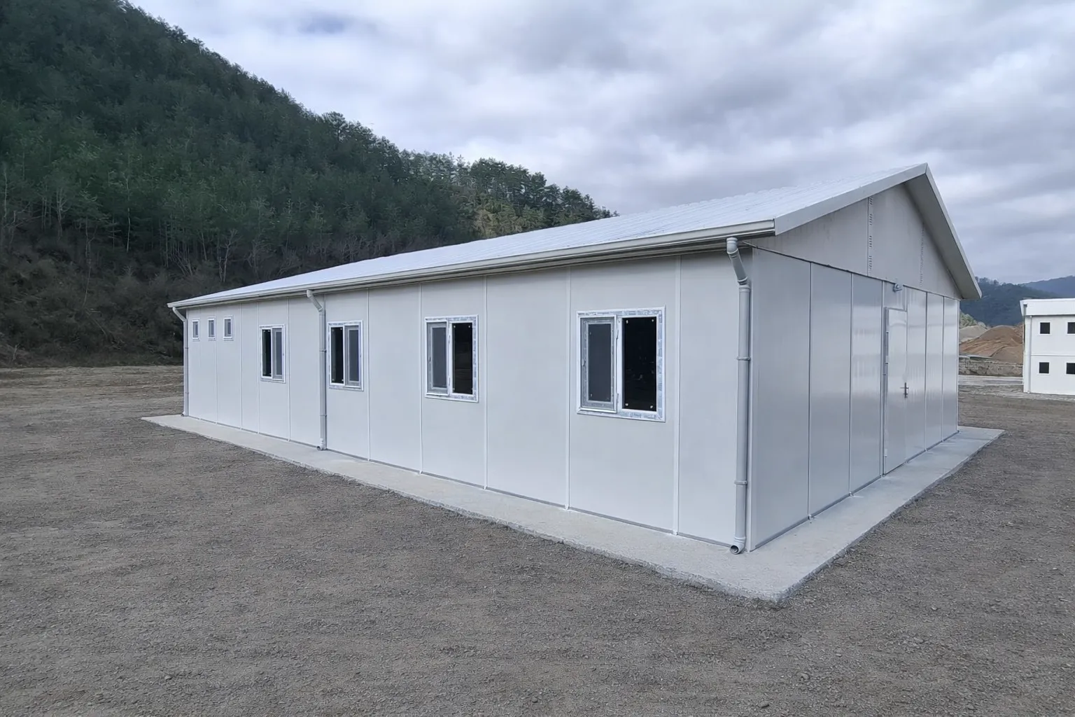 Construcciones de obra en el sitio de Muratcan